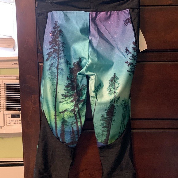 Cropped athletic leggings - Picture 2 of 2